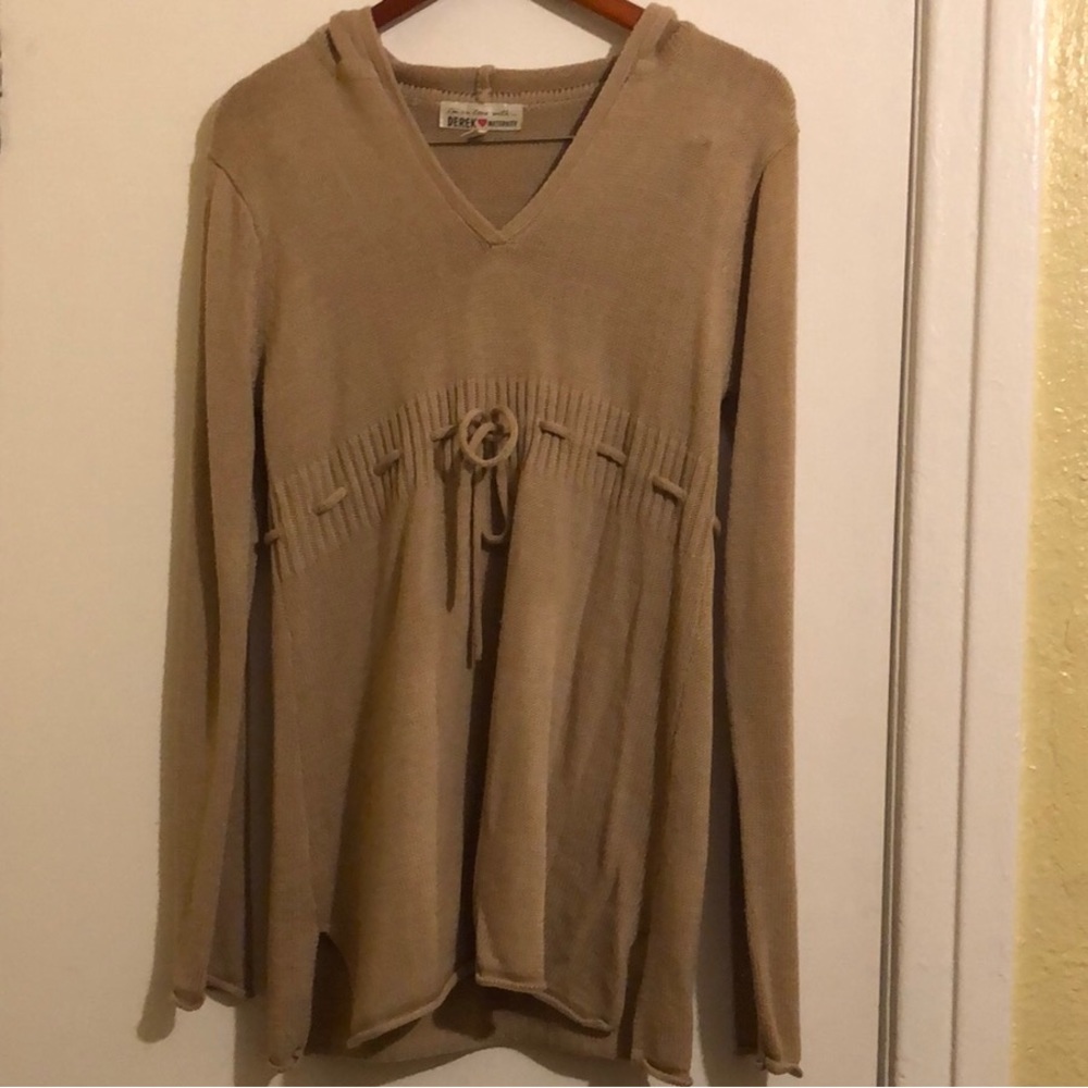 ❌SOLD❌ Derek Maternity V Neck Cardigan/Sweater